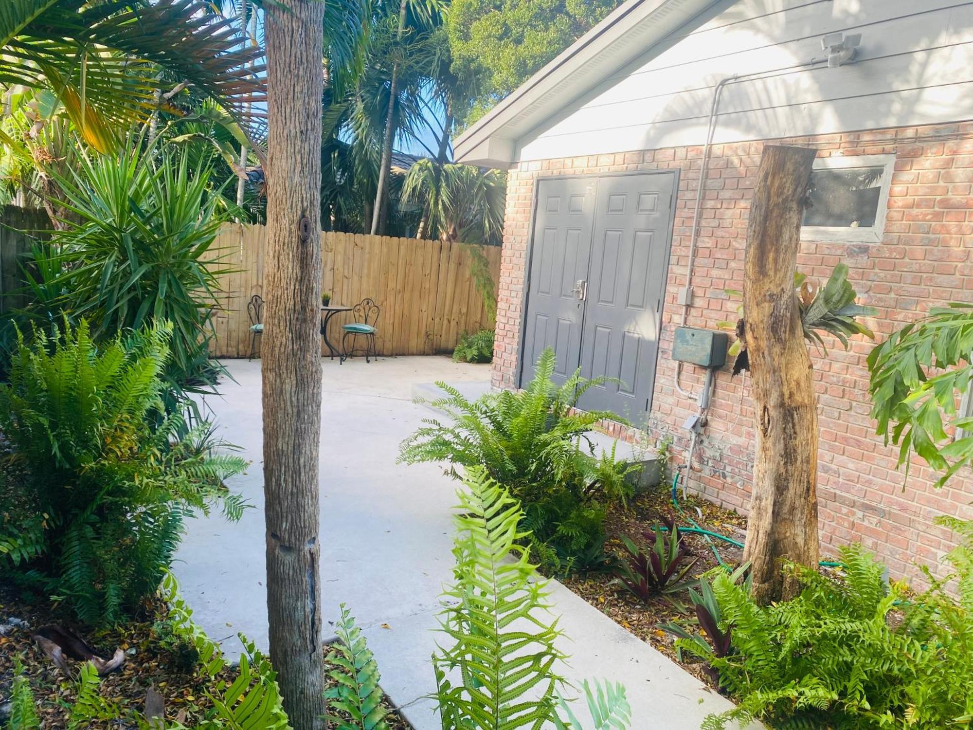 One Bedroom Apt With Private Patio Near Fort Lauderdale Beach Exterior photo